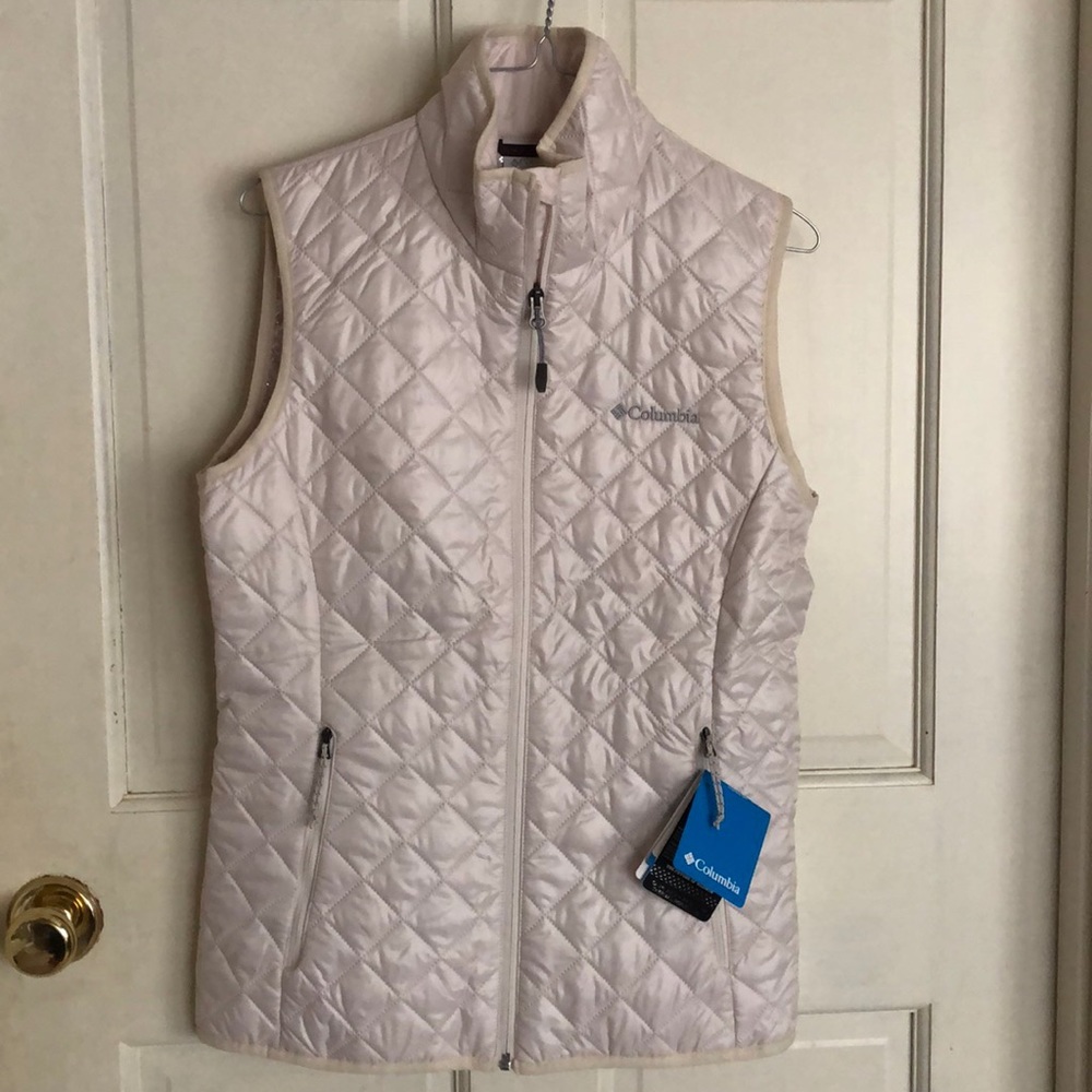 NWT Columbia Insulated Quilted Off White Vest